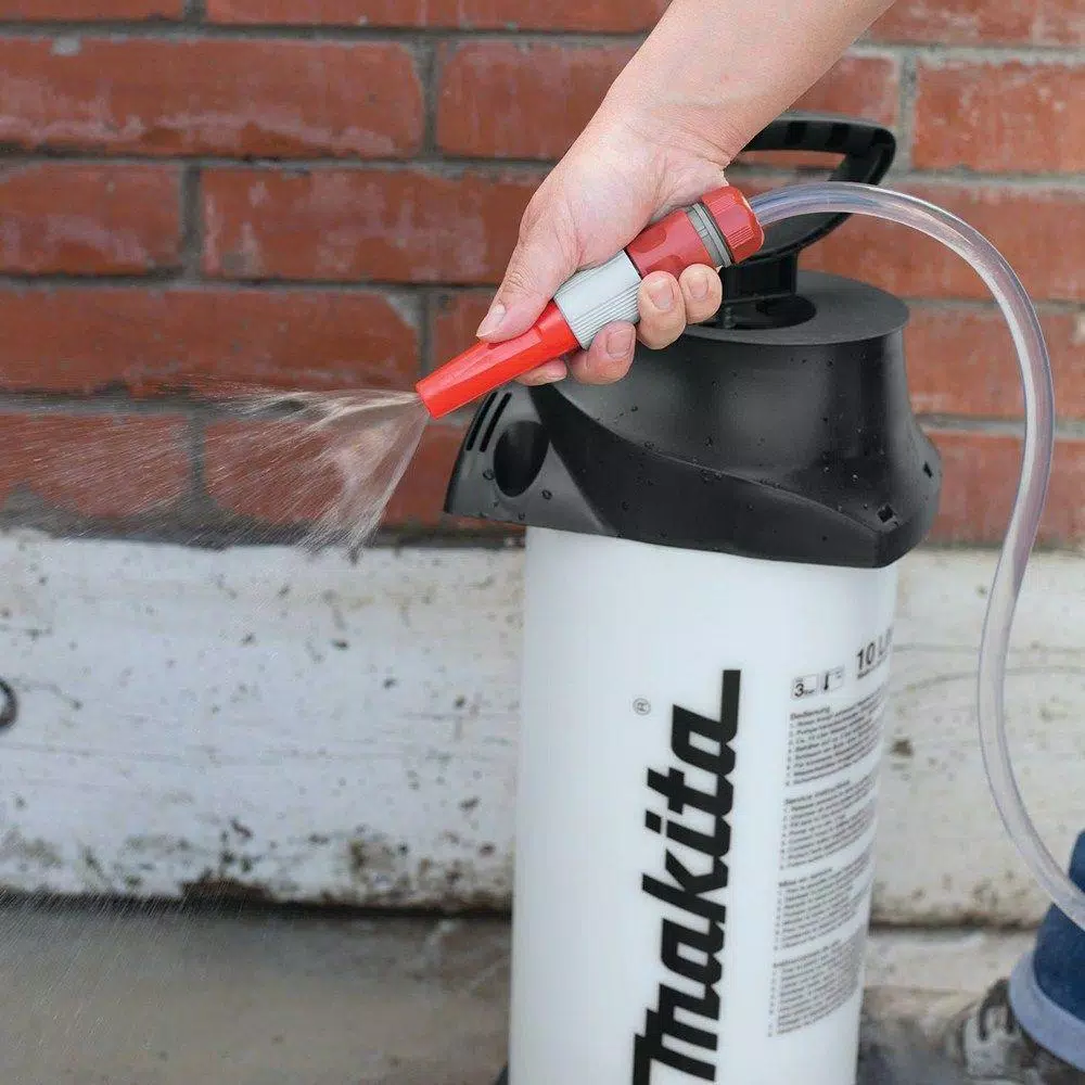 Specialty Power Tool Accessories Makita 2.6 Gal. Pressurized Water Tank 9 Specialty Power Tool Accessories Makita 2.6 Gal. Pressurized Water Tank - Image 7