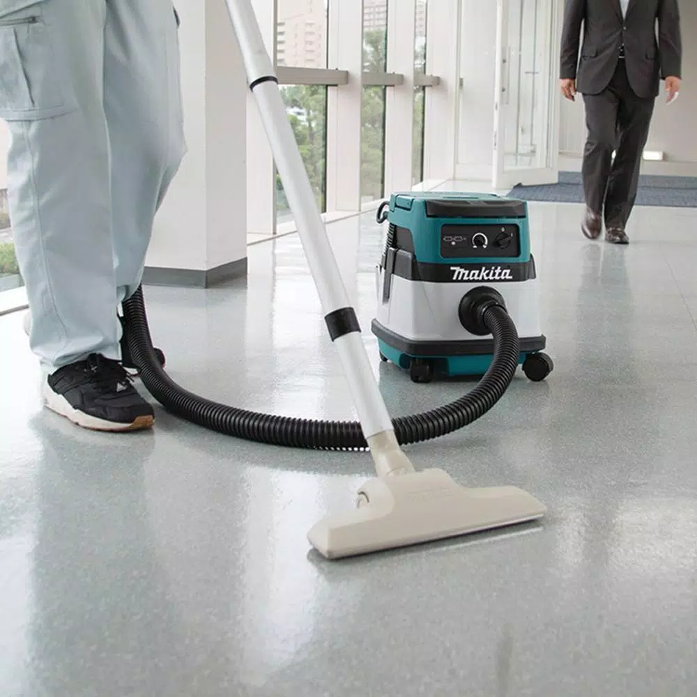 Wet & Dry Vacuums Makita 18-Volt X2 LXT Lithium-Ion (36-Volt) Cordless/Corded 2.1 Gal. Dry Vacuum (Tool Only) 6 Wet & Dry Vacuums Makita 18-Volt X2 LXT Lithium-Ion (36-Volt) Cordless/Corded 2.1 Gal. Dry Vacuum (Tool Only) - Image 4